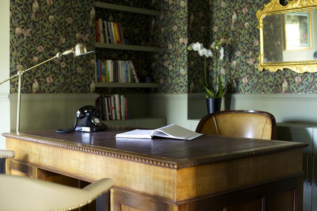 The Manor At Sway - Hotel, Restaurant And Gardens المظهر الخارجي الصورة