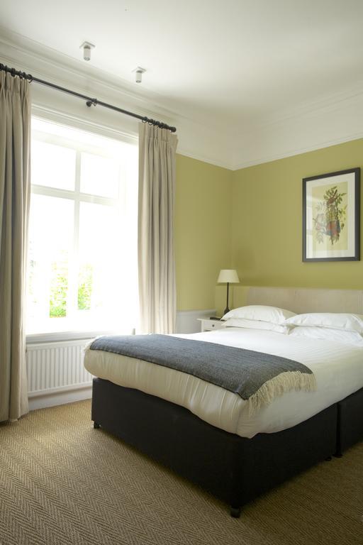 The Manor At Sway - Hotel, Restaurant And Gardens المظهر الخارجي الصورة